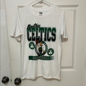 NBA Boston Celtics Basketball T shirt size XL 16 -18 white green
